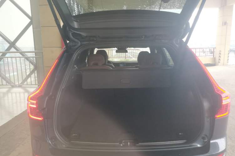 Used Volvo XC60 2023 B5 4x4 Smart Luxury Edition
