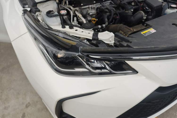 Used Toyota Corolla 2023 1.8L Smart Electric Hybrid Dual-Motor Pioneer Edition Right Front Headlight