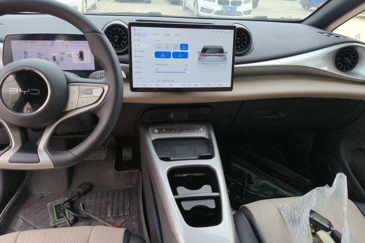 Used BYD Dolphin 2025 Intelligent Driving Version 410 km Fashion Edition