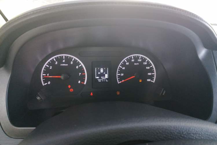 Used FORTHING Lingzhi 2022 M5L 2.0L Utility Model 7 Seats