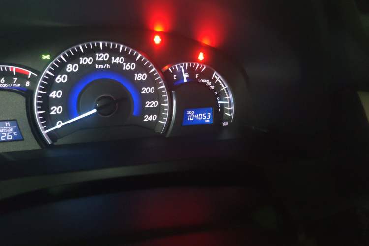 Used Toyota Camry 2016 2.0E 10th Anniversary Elite Edition Odometer Close Up