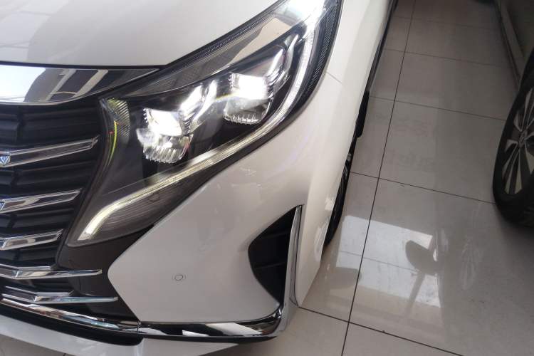 Used GAC Trumpchi M8 2021 Lingxiu Series 390T Deluxe Edition Left Front Headlight