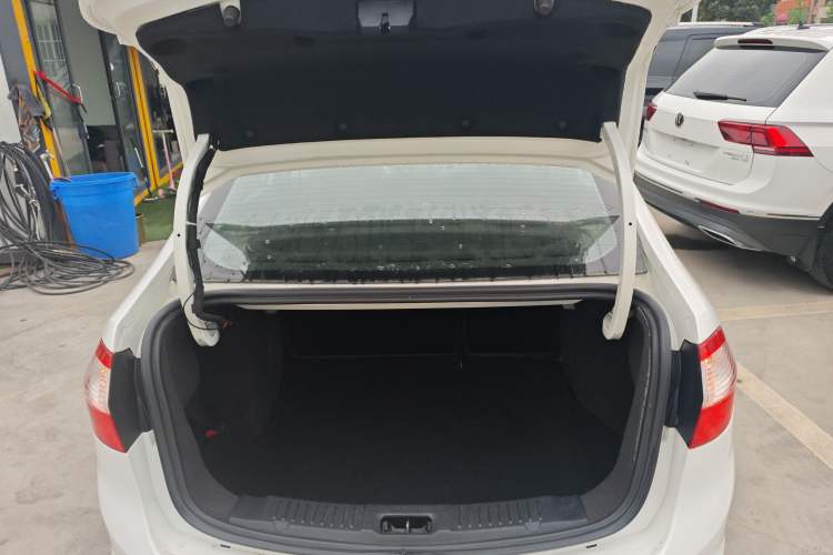 Used Ford Fiesta 2013 Sedan 1.5L Manual Fashion Edition