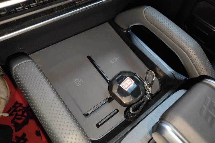 Used JETOUR Traveler 2023 2.0T All-Wheel-Drive CrossPRO Interior 1