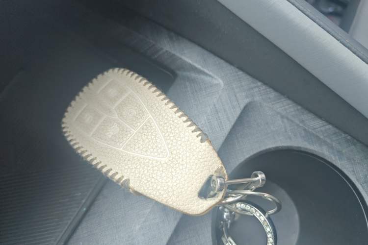 Used CHANGAN UNI-V 2022 1.5T Prestige Version