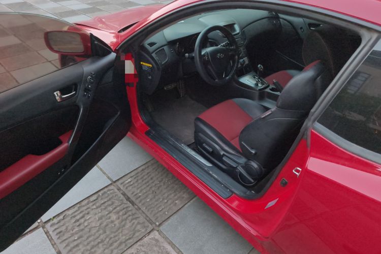 Used Hyundai Genesis Coupe 2009 2.0T Automatic Deluxe Edition