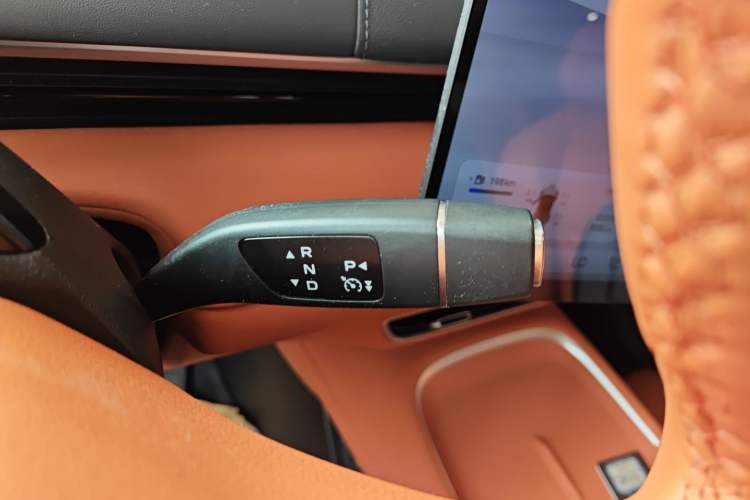 Used Deepal S07 2024 215Max Qiankun Intelligent Driving ADS SE Range-Extended Version
