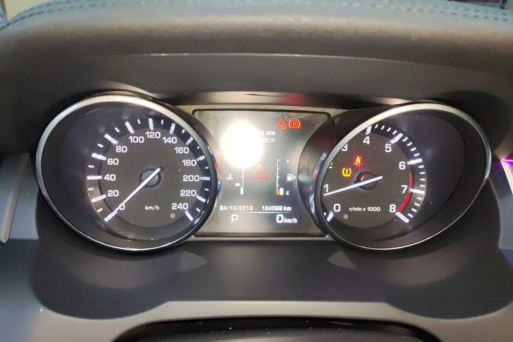 Used Land Rover Range Evoque 2014 2.0T 5-Door Ignite Edition Instrument Cluster