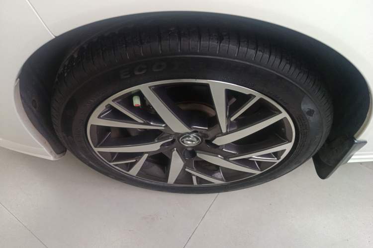 Used Dongfeng Aeolus Yixuan 2020 230T Automatic Advanced Edition
