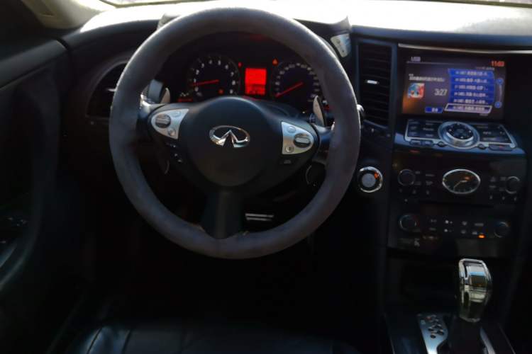 Used Infiniti FX 2011 FX35 Supreme Edition
