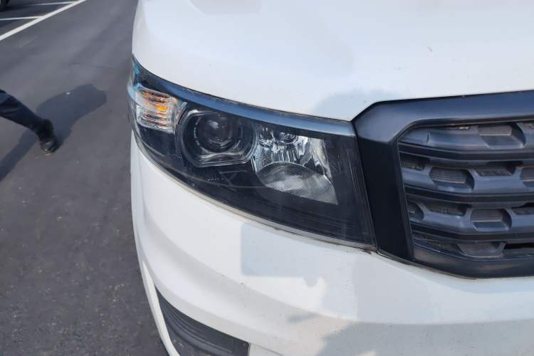 Used CHANGAN OSHAN X70A 2020 1.5L Manual Base Version
