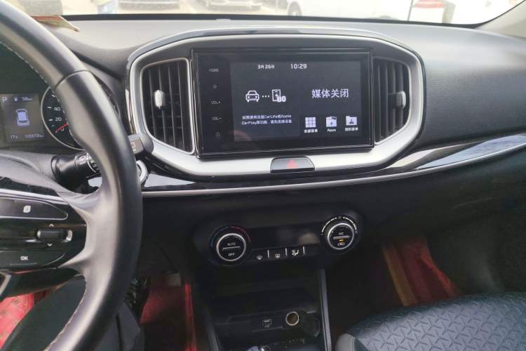 Used Kia kx1 Stonic 2019 1.4L Automatic Fun Edition China V Standard Audio And AC Panel