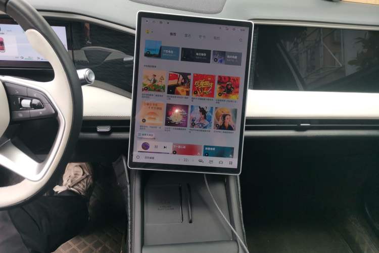 Used Geely Galaxy L7 2023 1.5T 115 km MAX Audio And AC Panel