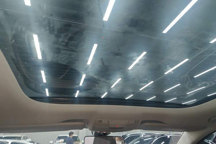 Used Mercedes-Benz E-Class 2022 E 260 L Headliner