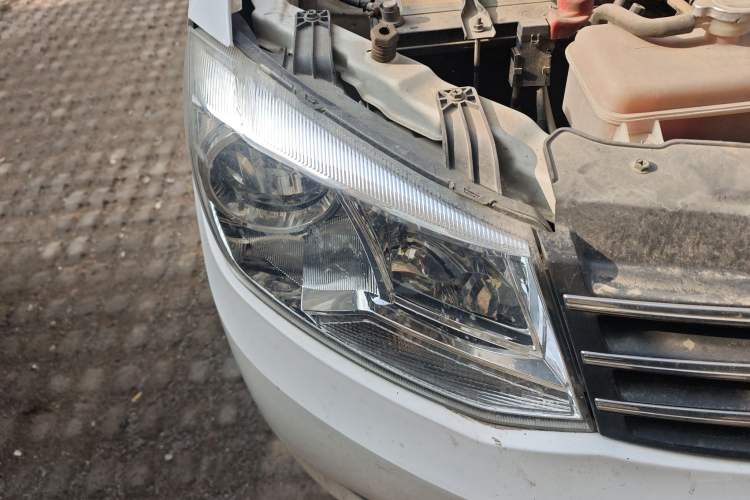 Used Dongfeng Fengon 330 2014 1.5L Manual Utility Version DK15
