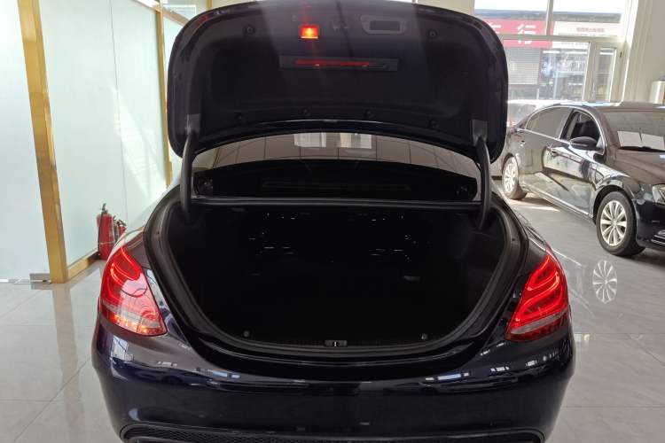 Used Mercedes-Benz C-Class 2018 C 200 L Sport Edition Trunk