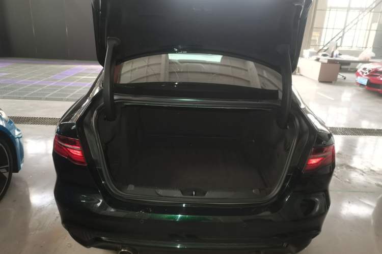 Used Jaguar XEL 2024 2.0T 250 PS R-DYNAMIC S Advanced Sport Edition