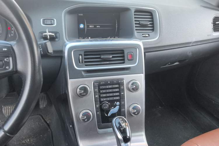 Used Volvo S60 2018 S60L T4 Zhiyuan Edition