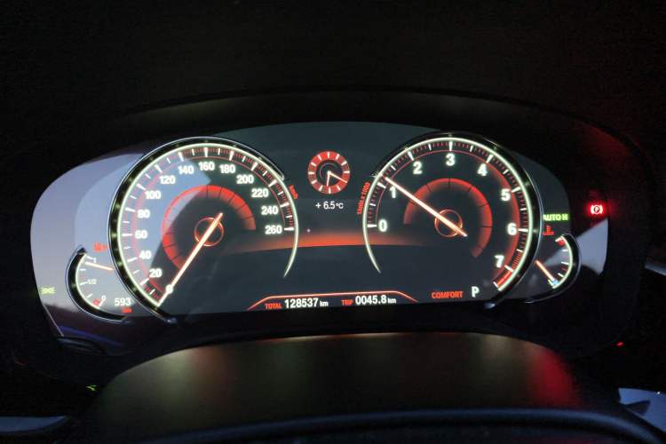 Used BMW 5 Series 2018 Facelifted 530Li xDrive Luxury Package
