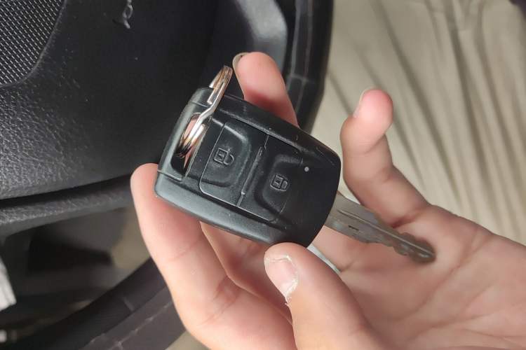 Used Wuling Hongguang V 2019 1.5L Jingqu Version China VI LAR Vehicle Key