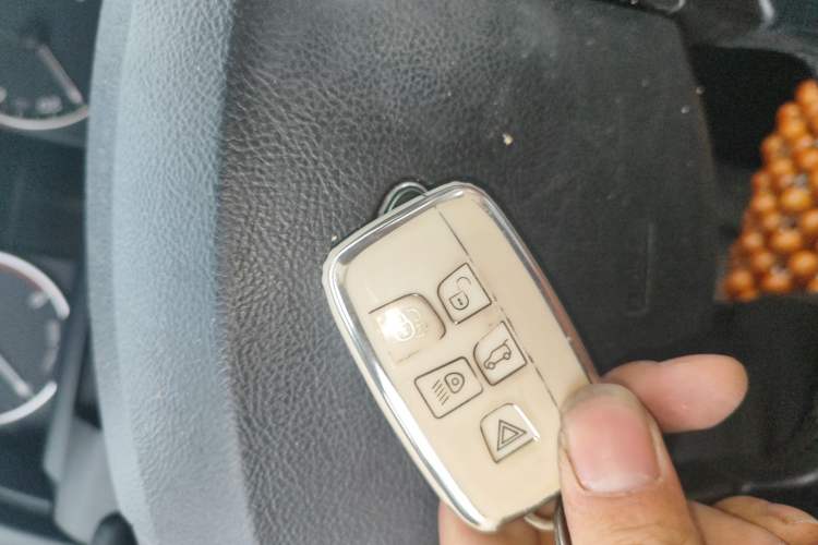 Used Land Rover Discovery 2015 3.0 SDV6 HSE Diesel Version