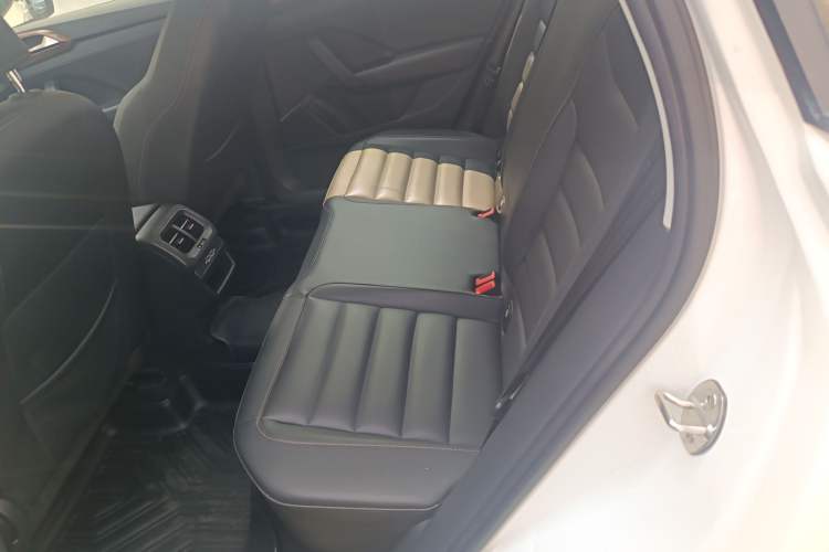 Used Volkswagen Tharu 2020 280TSI Two-Wheel Drive Comfort Edition China VI Standard Left Rear Seat