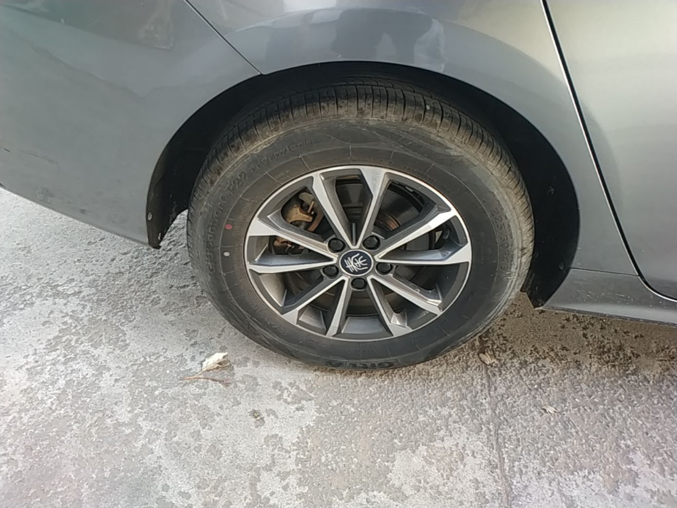 BYD Qin PLUS 2023 Champion Edition DM-i 55KM Leading Model — снимка 11