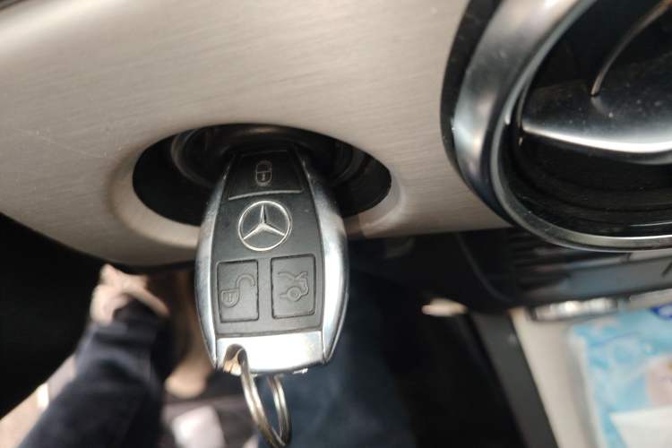 Used Mercedes-Benz GLK-Class 2015 GLK 260 4MATIC Fashion Edition Ultimate Version