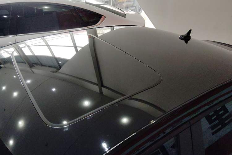 Used Volkswagen Lavida 2024 1.5L Automatic 5 Million Edition Roof