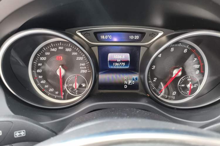 Used Mercedes-Benz GLA 2019 GLA 200 Dynamic Edition Odometer Close Up