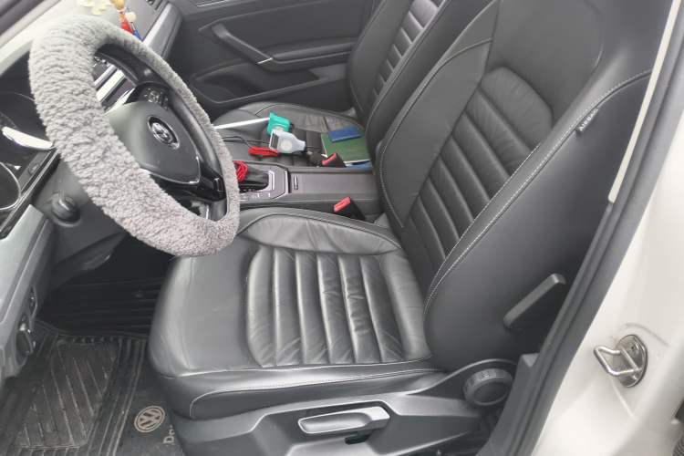 Used Volkswagen Lamando 2018 280TSI DSG Comfort Edition Left Front Seat