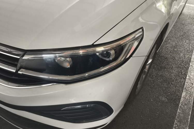 Used Volkswagen Bora 2023 1.5L Automatic Changer Limited Edition Left Front Headlight