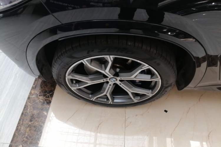 Used BMW X5 2020 xDrive40i Luxury Model with M Sport Package
