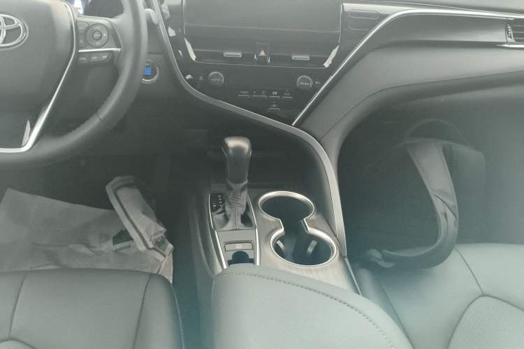 Used Toyota Camry 2021 2.0G Luxury Edition Gear Lever