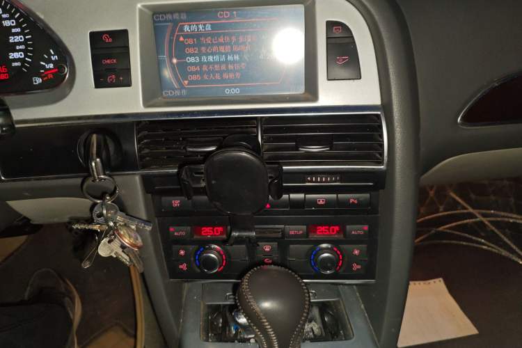 Used Audi A6L 2009 2.0 TFSI automatic standard version