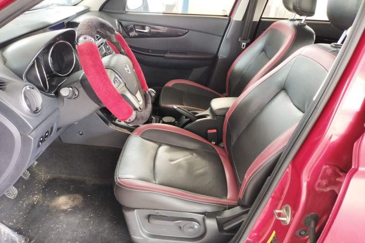 Used HYOSOW S3 2014 1.5L Luxury Version China IV Emission Standard
