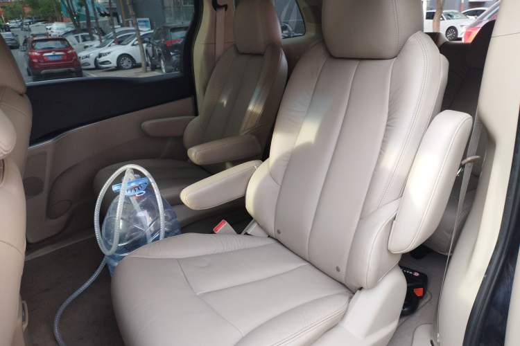 Used Buick GL8 2014 2.4L LT Luxury Business Executive Edition
