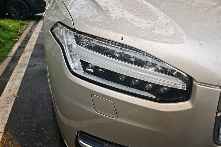 Used Volvo XC90 2017 T6 Zhiyi Edition 5-seater Right Front Headlight