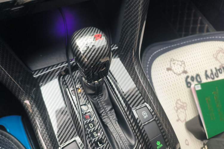 Used Honda Civic 2019 220TURBO CVT Dynamic Edition China VI Emission Standard Gear Lever