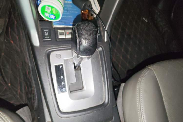 Used Subaru Forester 2013 2.0i Automatic Luxury Navigation Edition Gear Lever