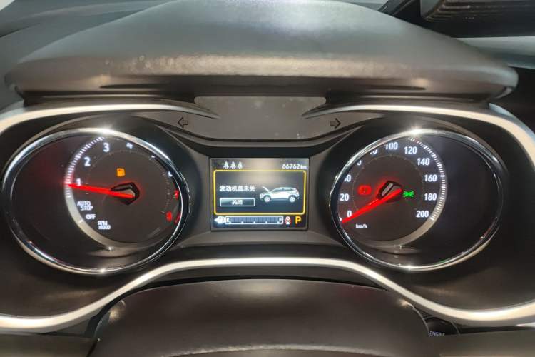 Used Chevrolet Trax 2019 Redline 325T Automatic Fun Edition China VI Standard Instrument Cluster