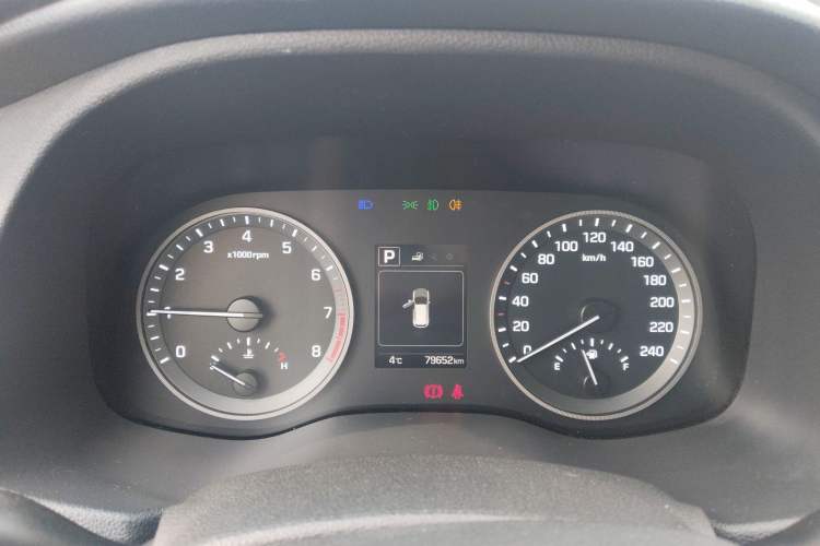 Used Hyundai Tucson 2015 1.6T Dual-Clutch Two-Wheel-Drive Leading Model