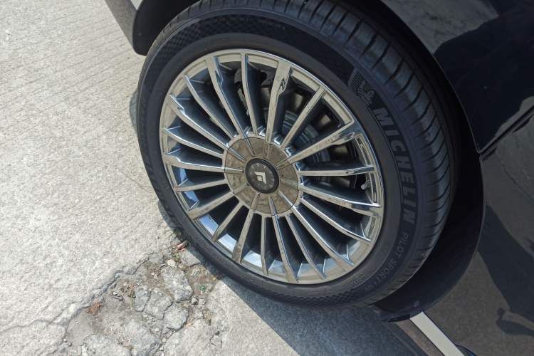 Used Hyptec HL 2025 Model Revised 350 Max Six-Seater LiDAR Edition
