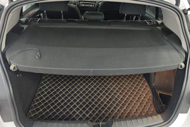 Used BMW 1 Series 2016 118i Leading Model Trunk