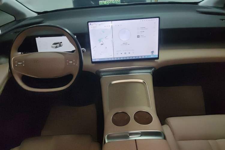 Used XPeng X9 2024 610 Long-Range Pro Gear Lever