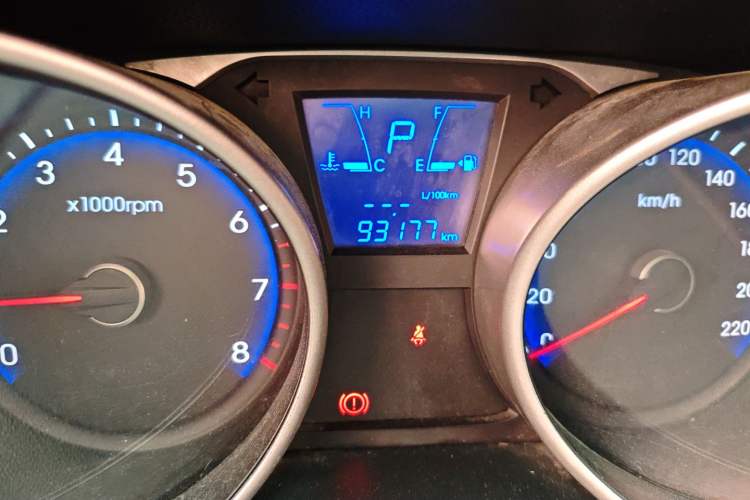 Used Hyundai ix35 2013 2.0L Automatic 2WD Comfort GL China IV Standard Odometer Close Up