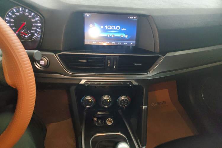 Used Haval H6 2018 Red-Label Sport Version 1.5T Manual Two-Wheel Drive Elite Model
