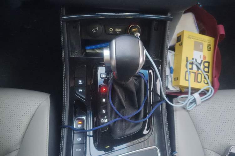 Used Baojun 730 2017 1.5T DCT Flagship Model 7 Seats China V Emission Standard Gear Lever