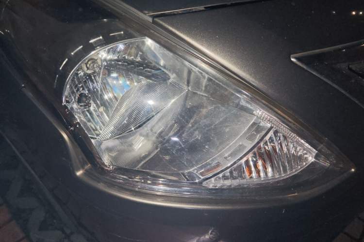Used Nissan Sunny 2015 1.5XE CVT Comfort Edition Right Front Headlight