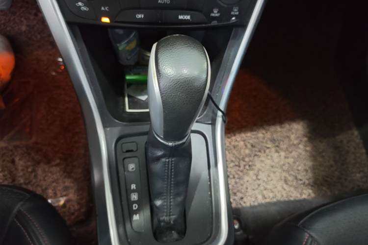 Used Suzuki S-Cross 2014 1.6L CVT Two-Wheel Drive Elite Version
